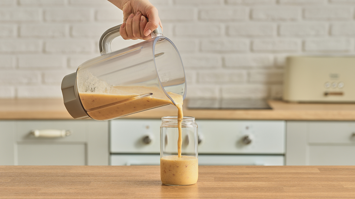 Перелейте в бокал