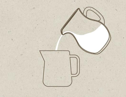 Перелейте напиток в кружку